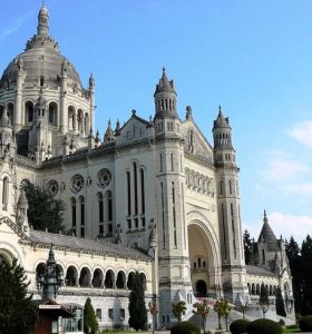 Cathedral of St. Peter, Lisieux